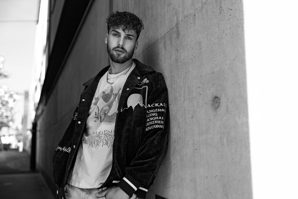 studio beauty fashion portrait